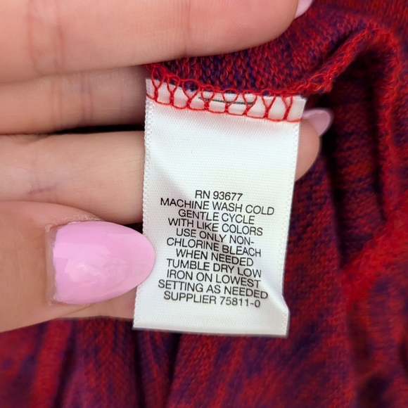 Liz Claiborne Red & Purple Knit Top - Picture 5 of 8